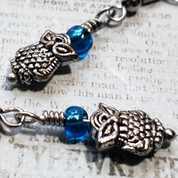 Owl Earrings - Picture 3 of 4